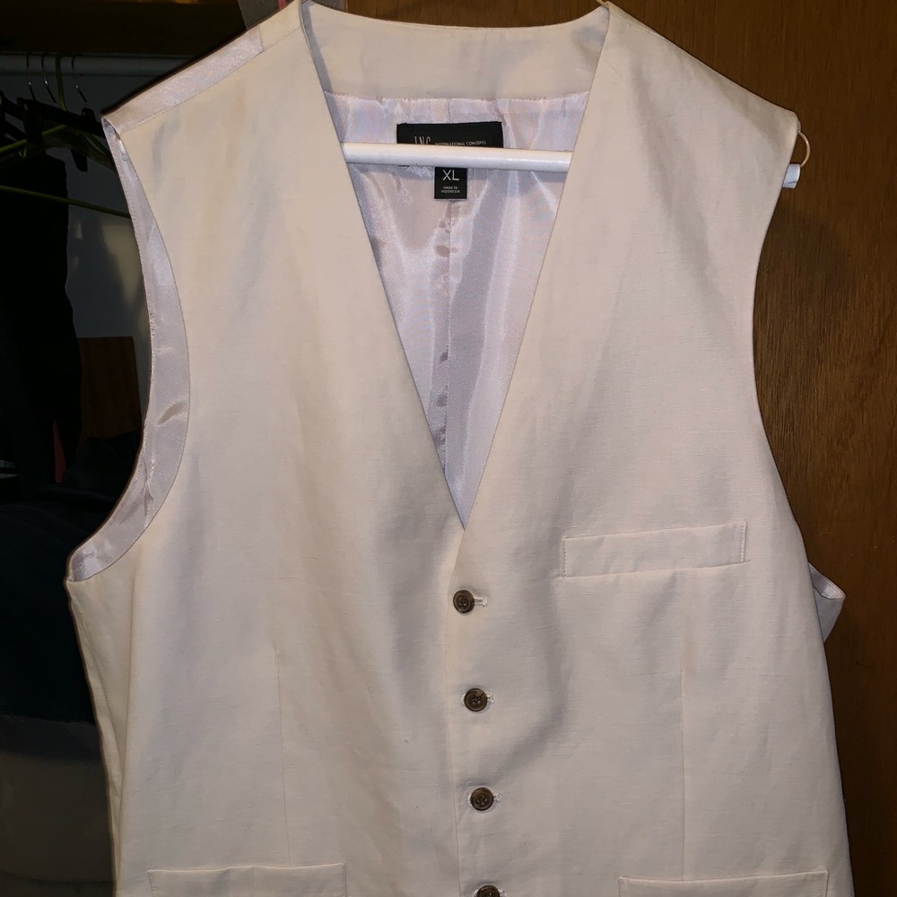 LINEN VEST